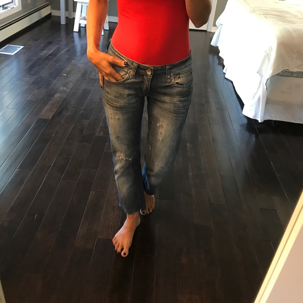 Machine Jeans US 28 boyfriend style raw hi/low hem